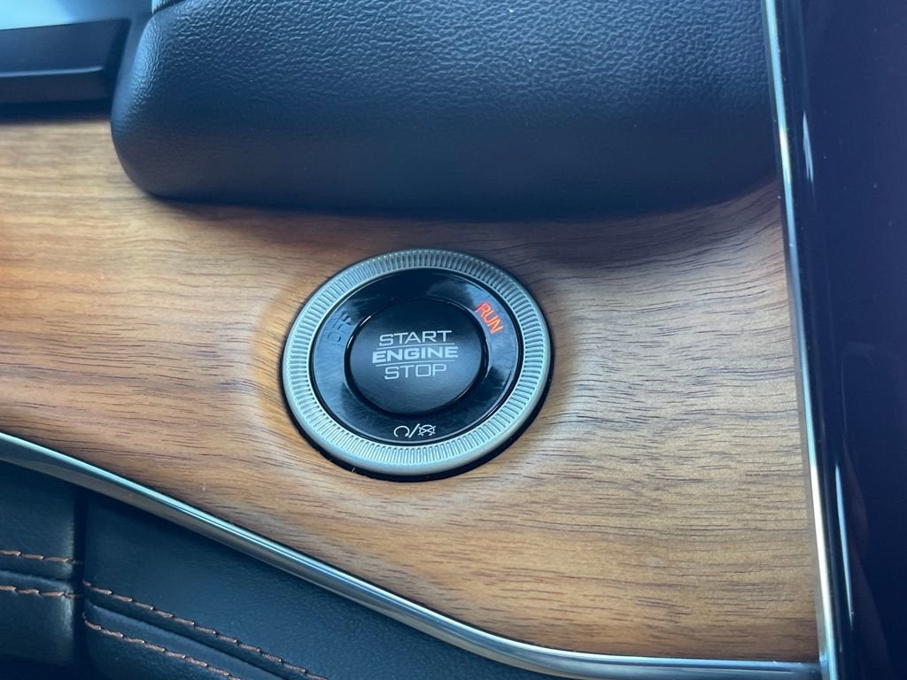 2025 Jeep Grand Cherokee Summit Reserve