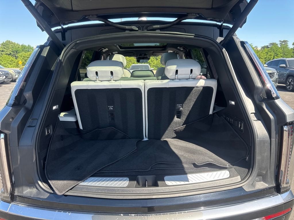 2026 Cadillac VISTIQ Luxury