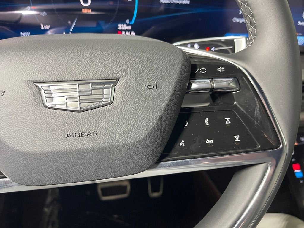 2026 Cadillac VISTIQ Luxury