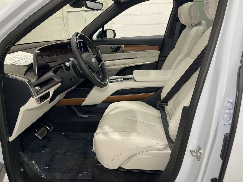 2026 Cadillac VISTIQ Luxury