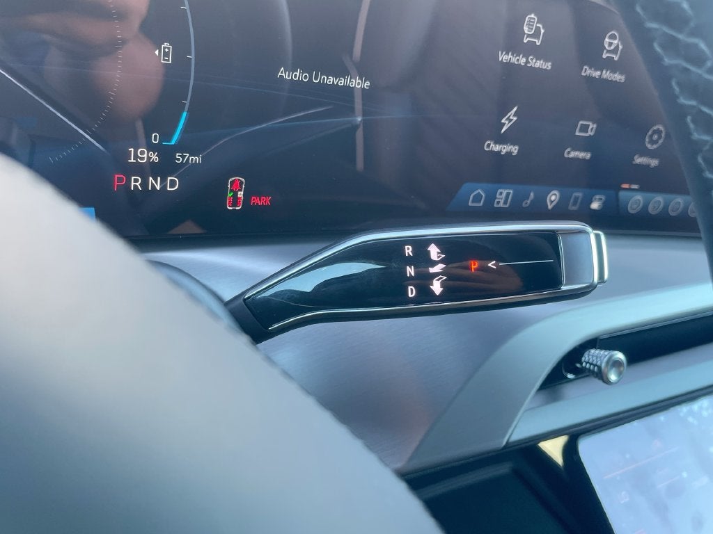 2027 Cadillac VISTIQ Premium Luxury