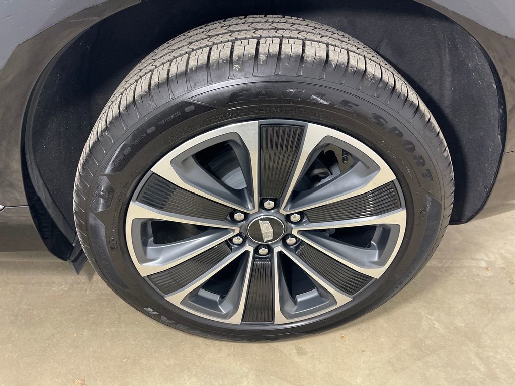 2026 Cadillac VISTIQ Sport