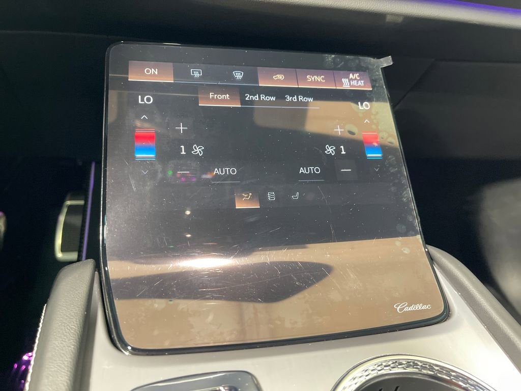 2026 Cadillac VISTIQ Sport
