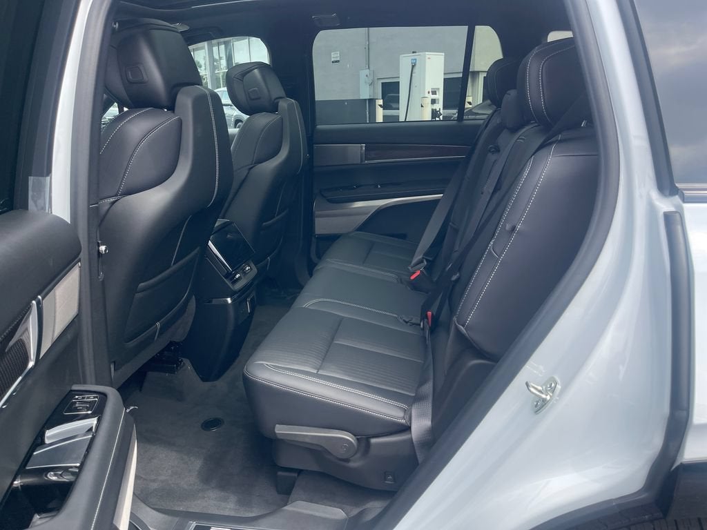 2027 Cadillac VISTIQ Sport