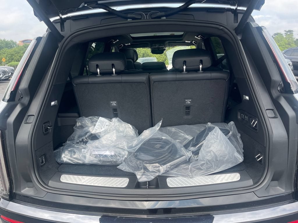 2027 Cadillac VISTIQ Sport