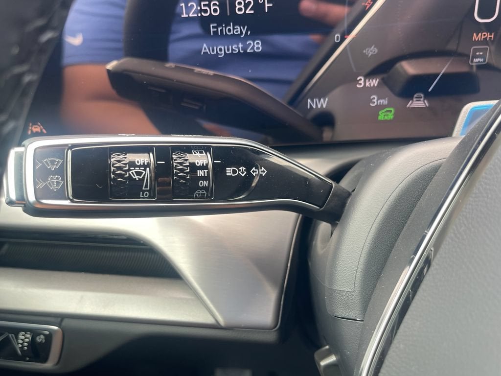 2027 Cadillac VISTIQ Sport