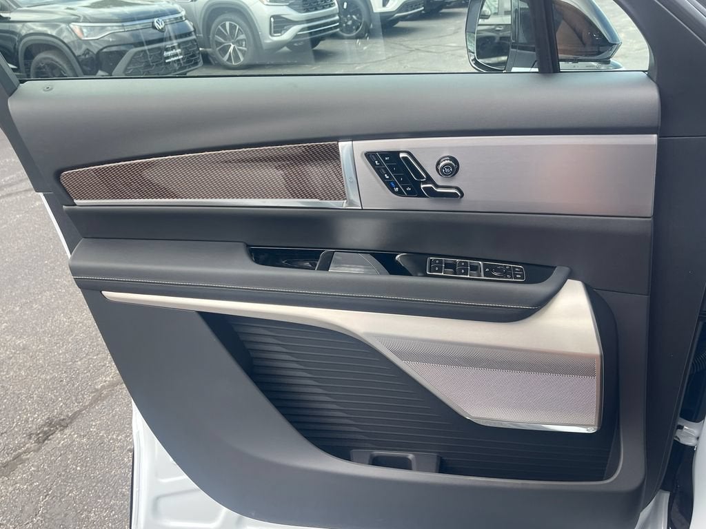 2027 Cadillac VISTIQ Sport