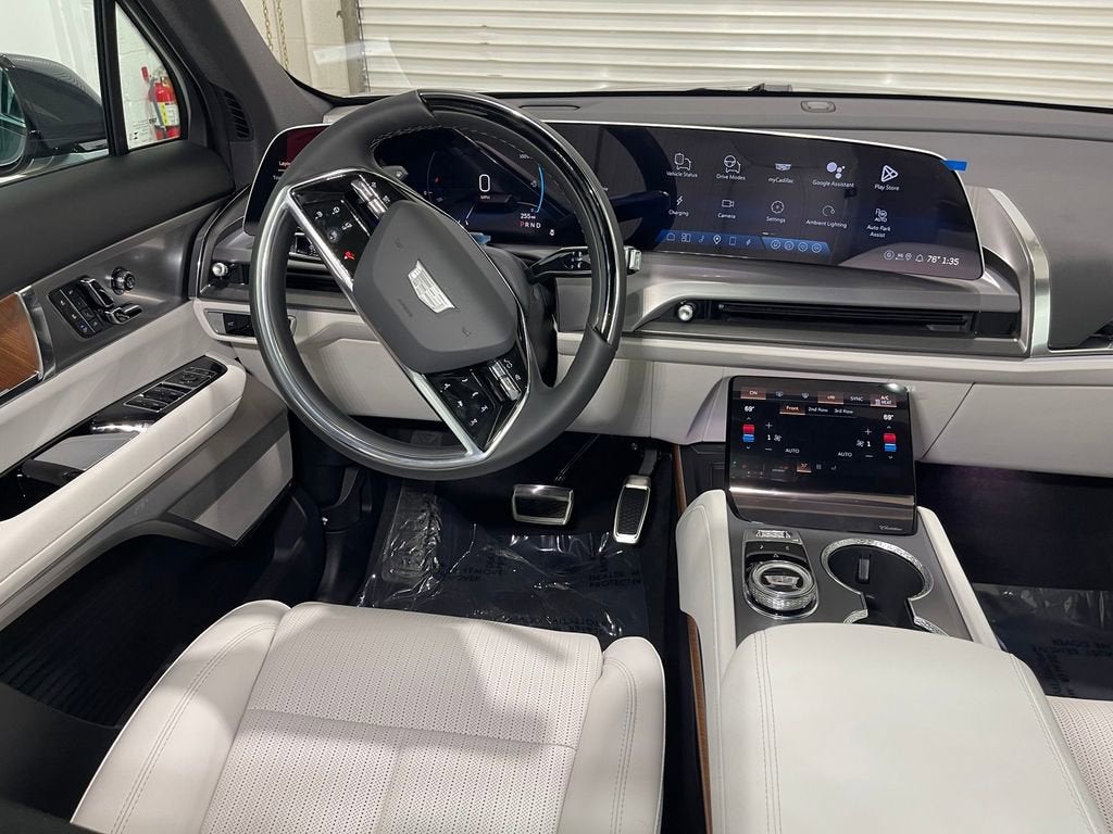 2026 Cadillac VISTIQ Sport