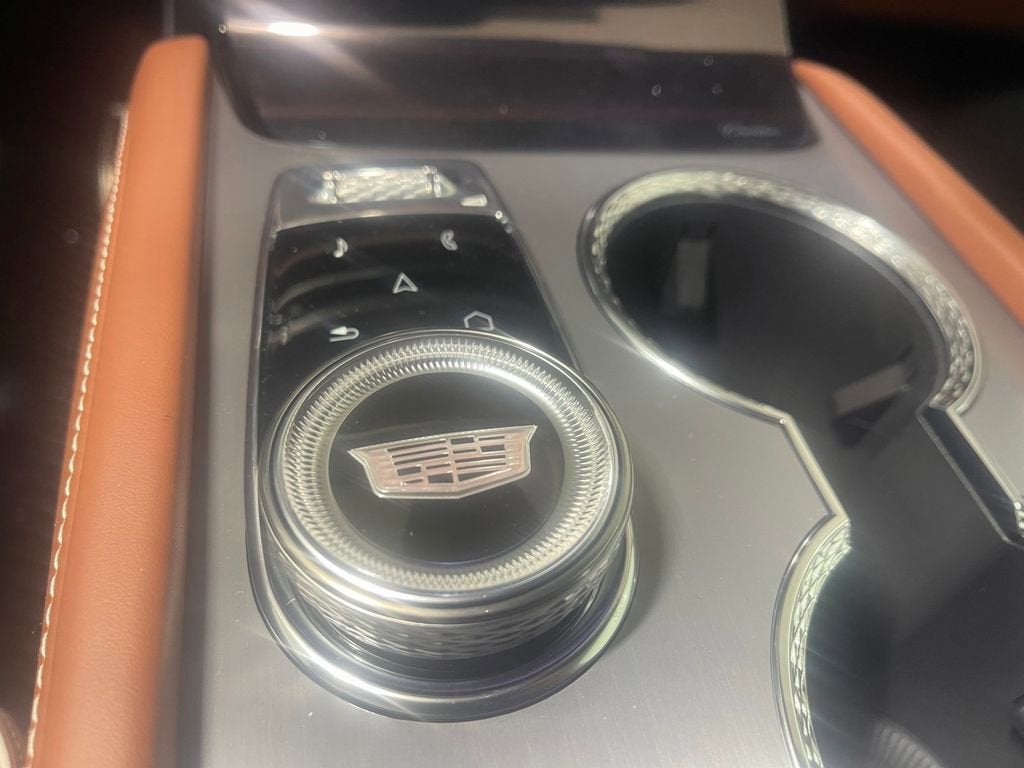 2026 Cadillac VISTIQ Platinum