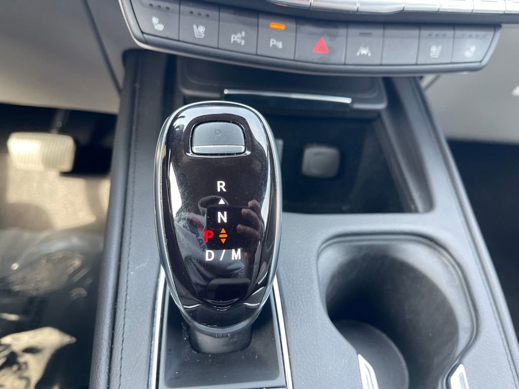 2022 Cadillac XT4 Premium Luxury