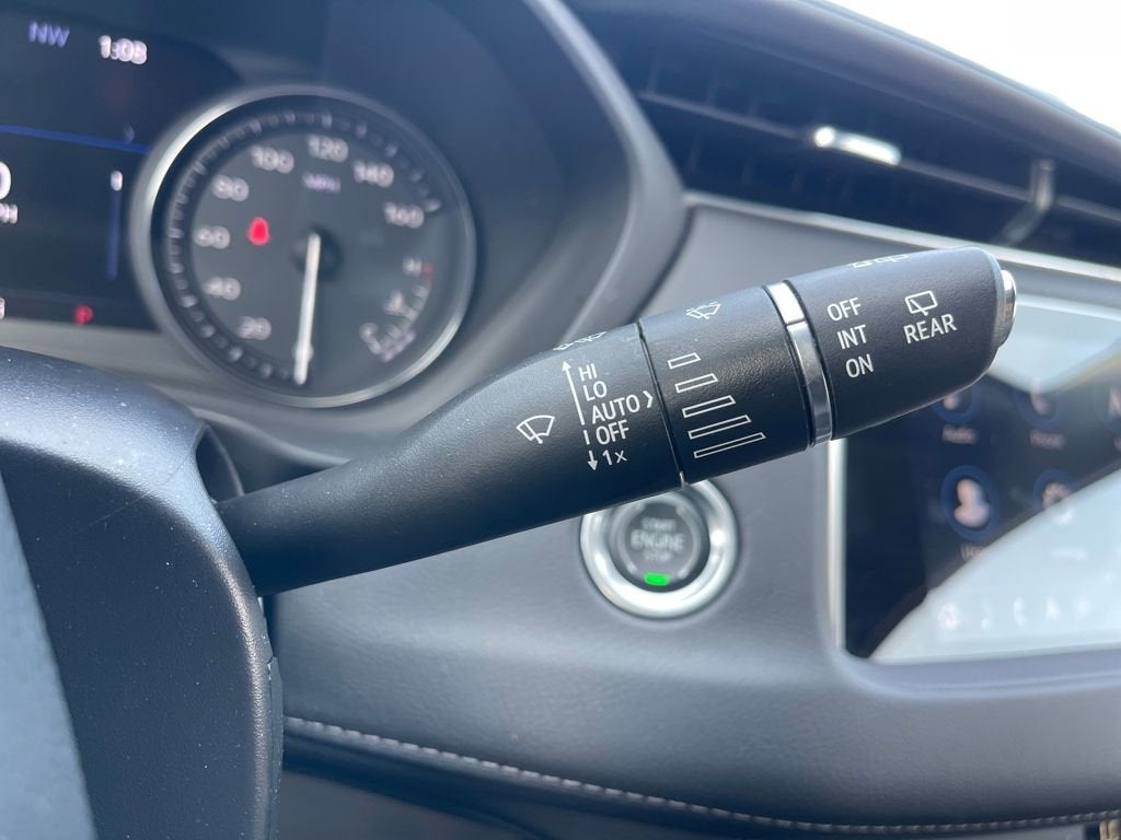 2022 Cadillac XT4 Premium Luxury