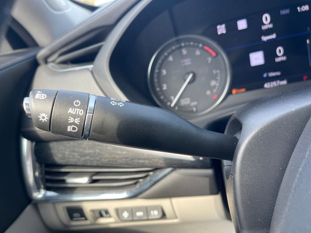 2022 Cadillac XT4 Premium Luxury