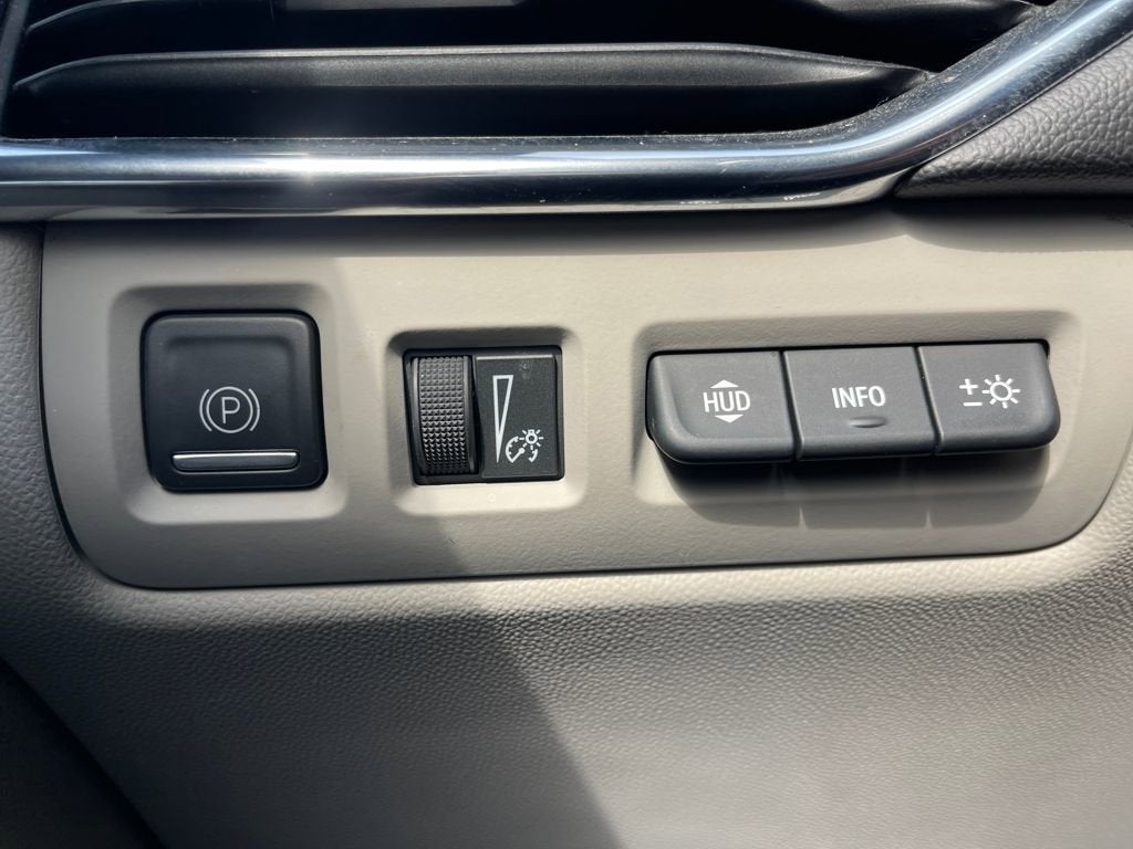 2022 Cadillac XT4 Premium Luxury