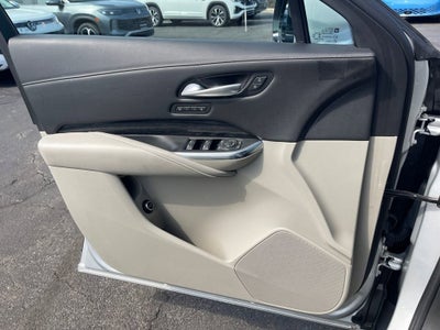 2022 Cadillac XT4 Premium Luxury