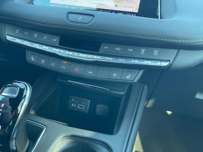 2022 Cadillac XT4 Premium Luxury