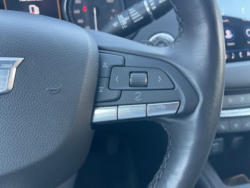 2022 Cadillac XT4 Premium Luxury