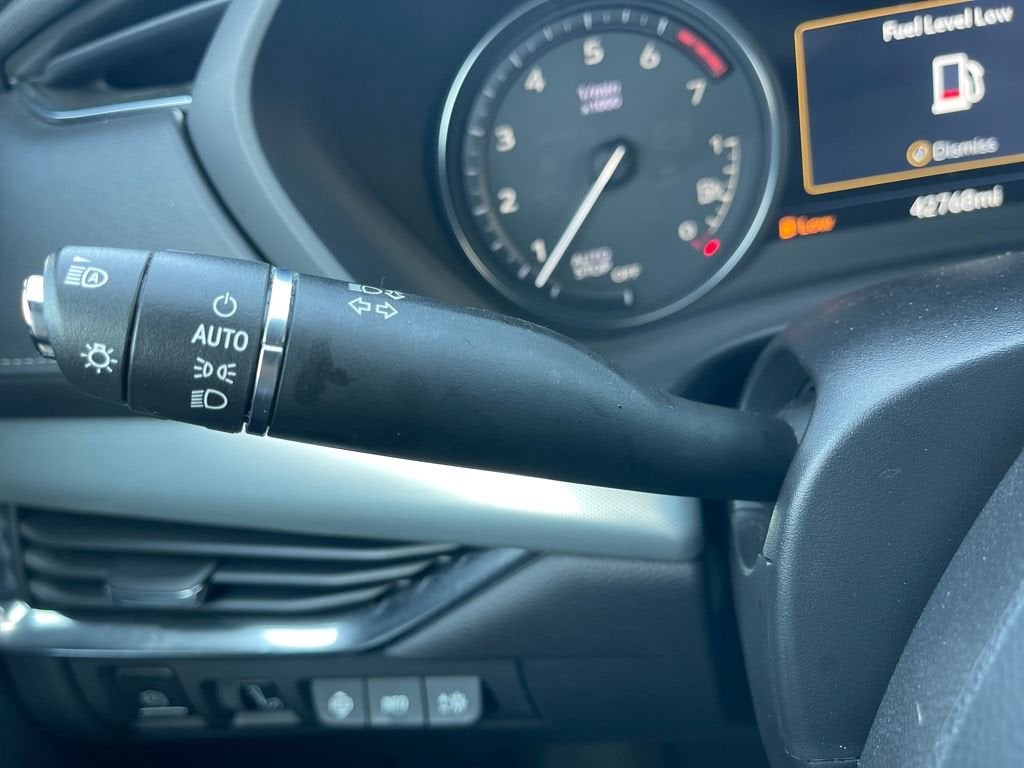 2022 Cadillac XT4 Premium Luxury