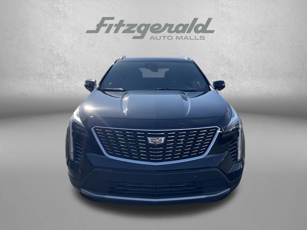 2022 Cadillac XT4 Premium Luxury