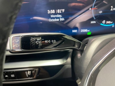 2025 Cadillac LYRIQ Luxury 1