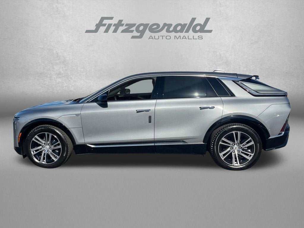 2025 Cadillac LYRIQ Luxury 1