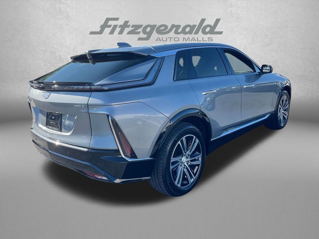 2025 Cadillac LYRIQ Luxury 1