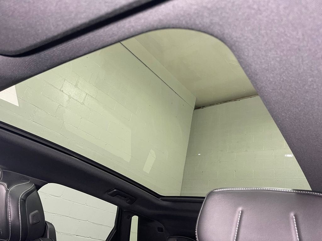 2025 Cadillac LYRIQ Luxury 1