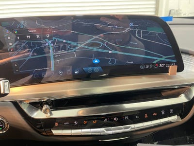 2025 Cadillac LYRIQ Luxury 1