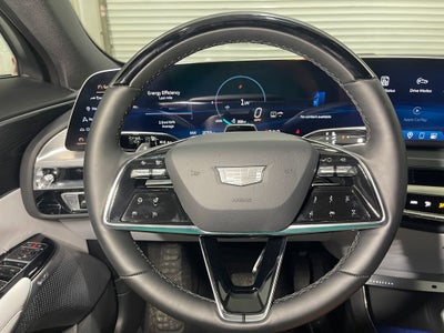 2025 Cadillac LYRIQ Luxury 2