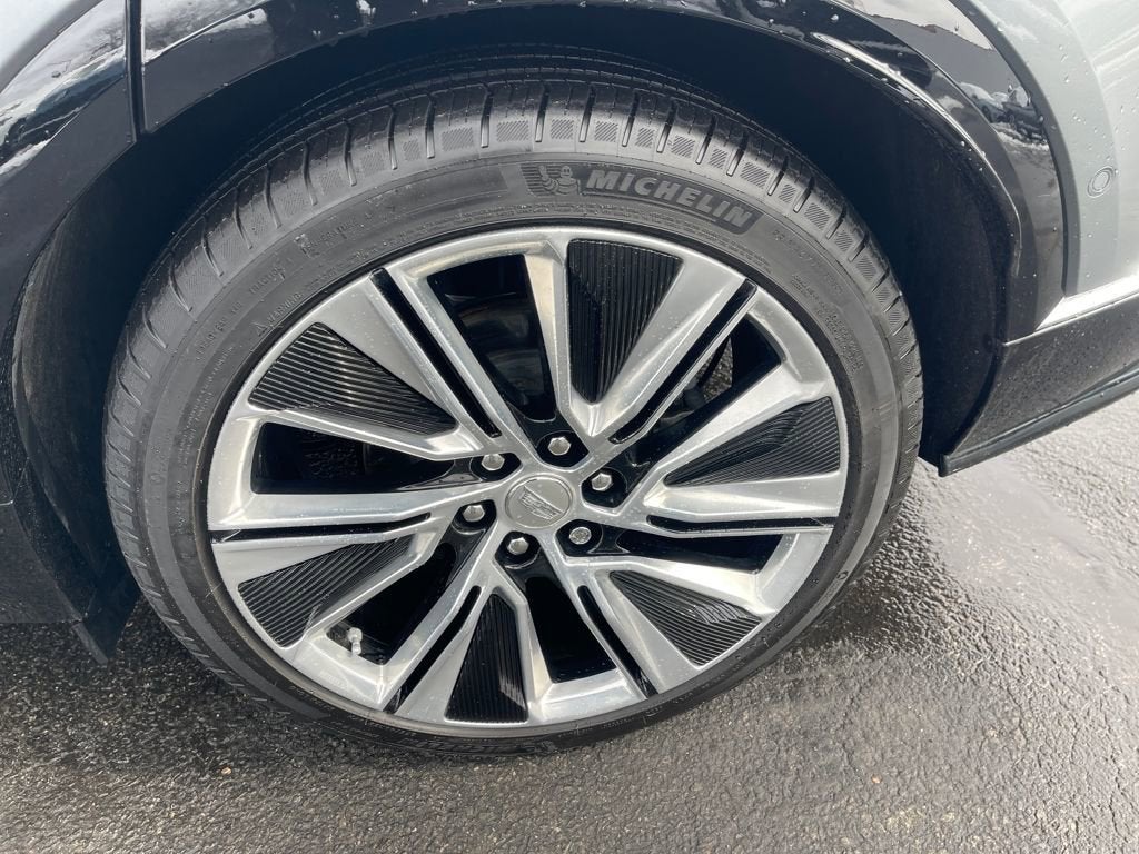 2024 Cadillac LYRIQ Luxury 3