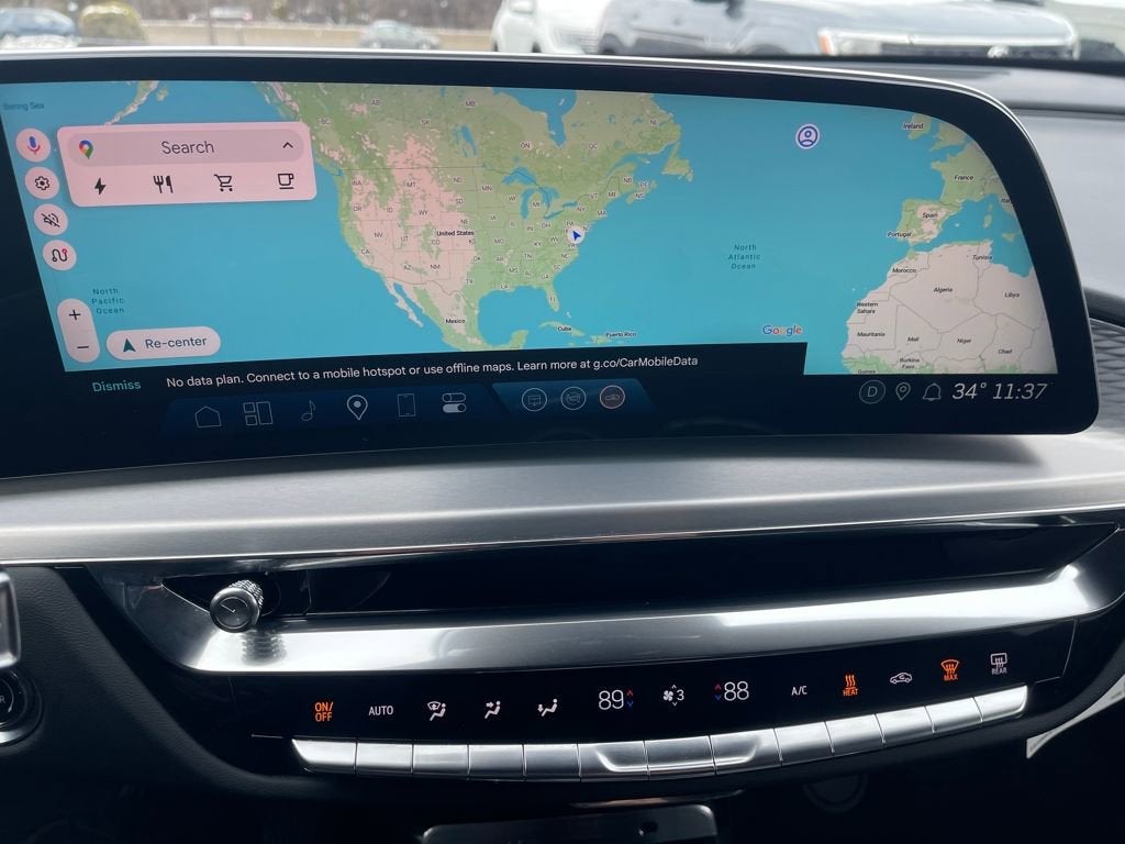 2024 Cadillac LYRIQ Luxury 3