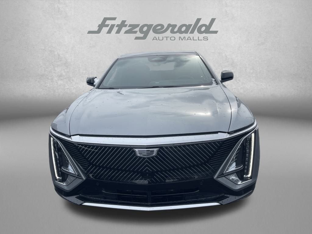 2024 Cadillac LYRIQ Luxury 3