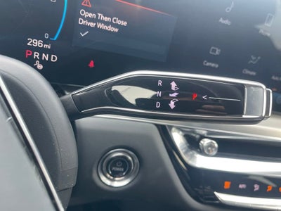 2024 Cadillac LYRIQ Luxury 3