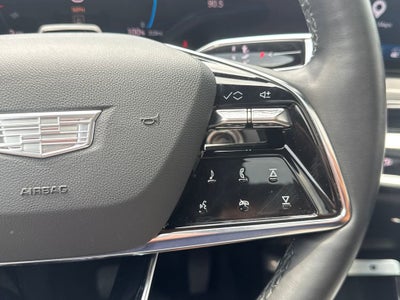 2025 Cadillac LYRIQ Luxury 3
