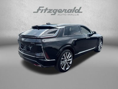 2025 Cadillac LYRIQ Luxury 3