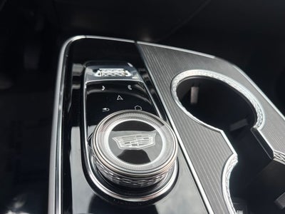 2025 Cadillac LYRIQ Luxury 3
