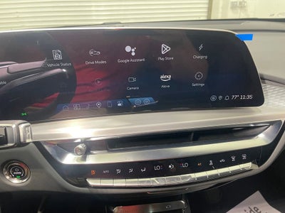 2025 Cadillac LYRIQ Sport 2