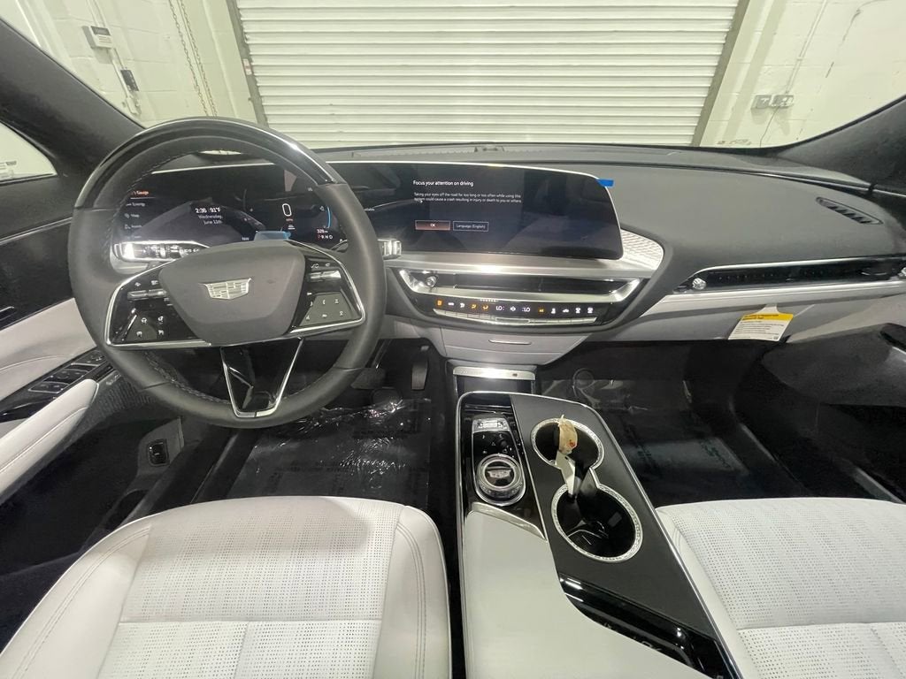 2025 Cadillac LYRIQ Sport 2