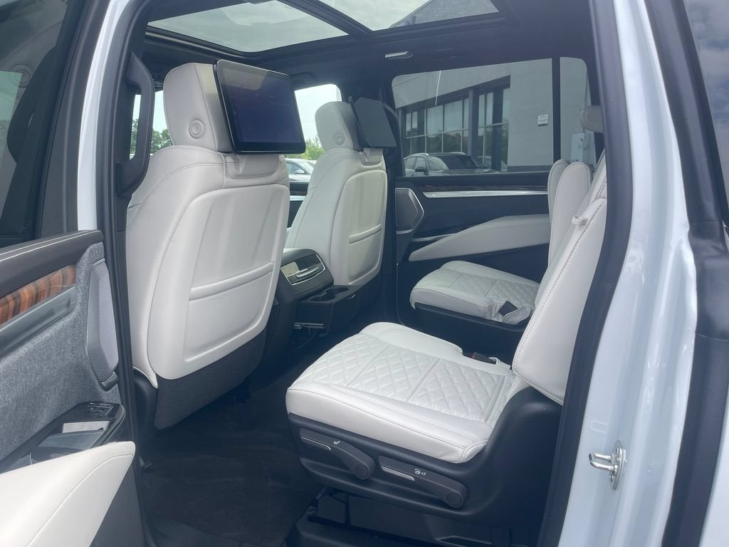 2026 Cadillac Escalade ESV Platinum Sport