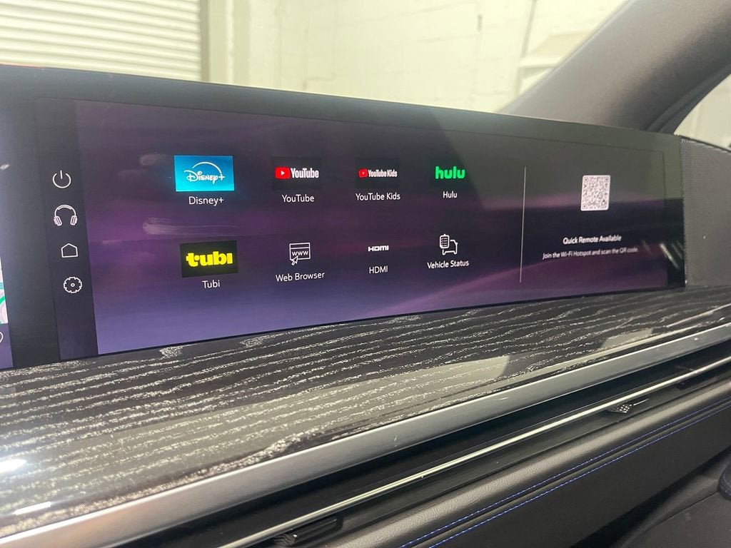 2025 Cadillac ESCALADE IQ Sport 1