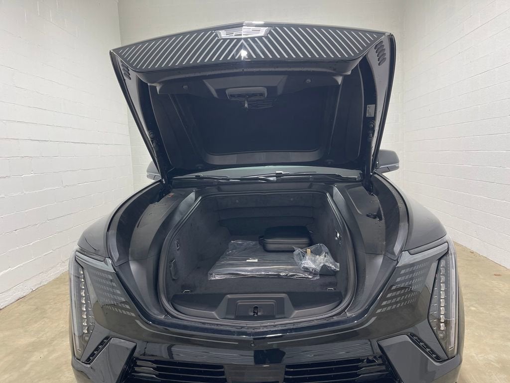 2025 Cadillac ESCALADE IQ Sport 2