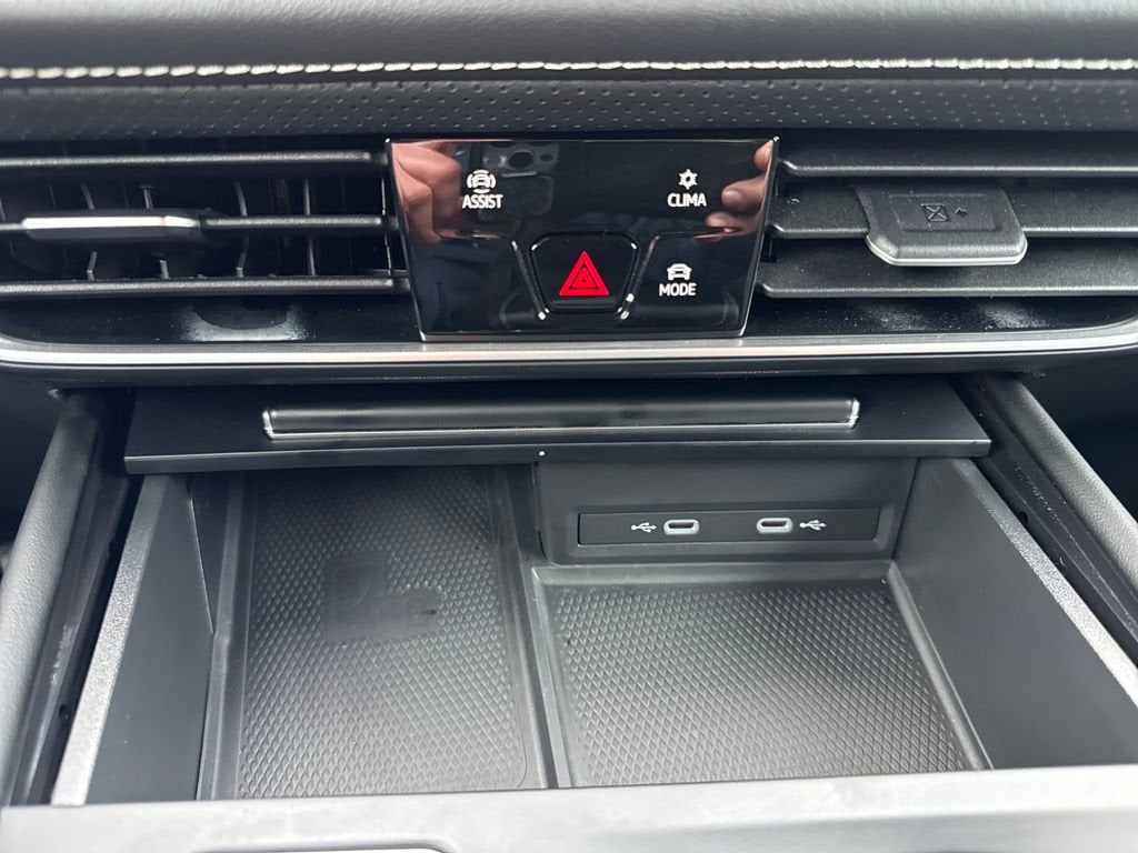 2024 Volkswagen Atlas Cross Sport 2.0T SE