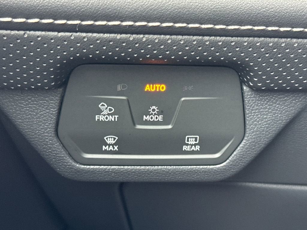 2024 Volkswagen Atlas Cross Sport 2.0T SE