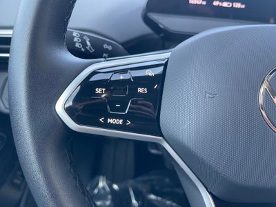 2023 Volkswagen ID.4 Pro