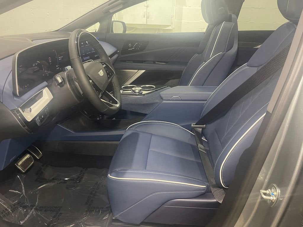 2026 Cadillac OPTIQ Premium Luxury