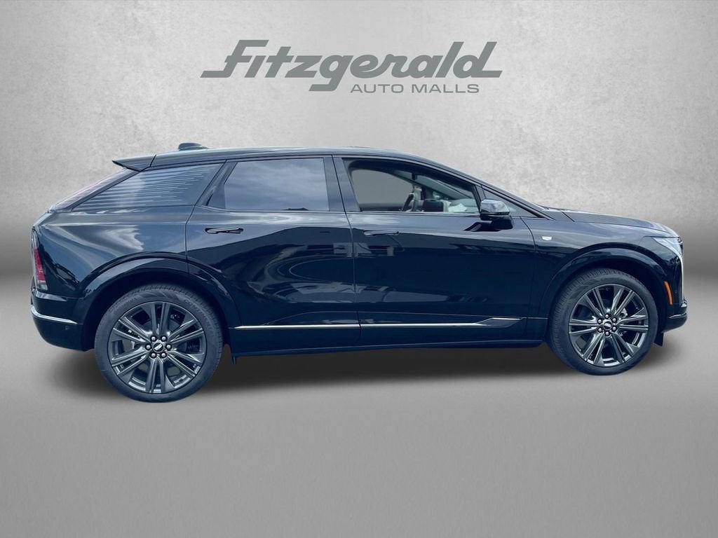 2025 Cadillac OPTIQ Sport 2