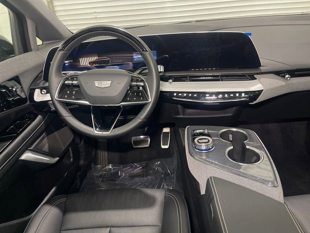 2025 Cadillac OPTIQ Sport 2