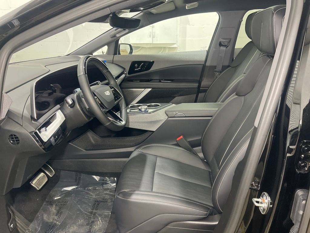 2025 Cadillac OPTIQ Sport 2