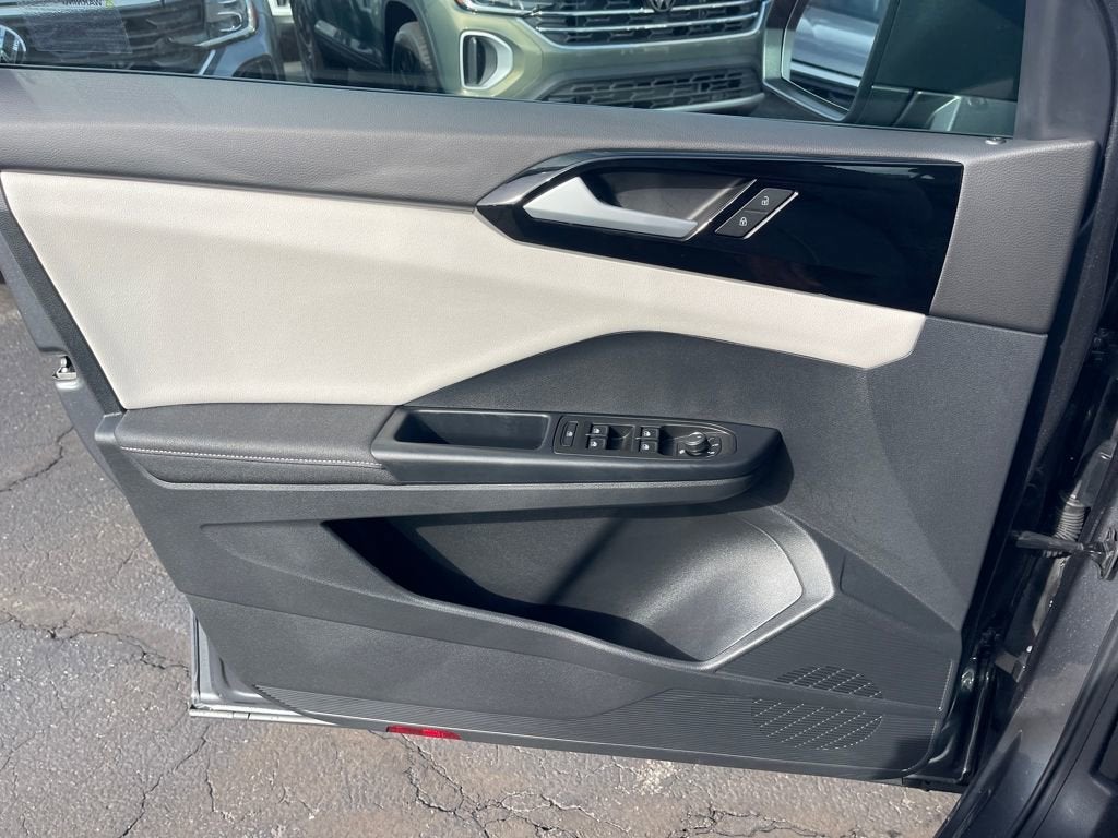 2025 Volkswagen Taos S