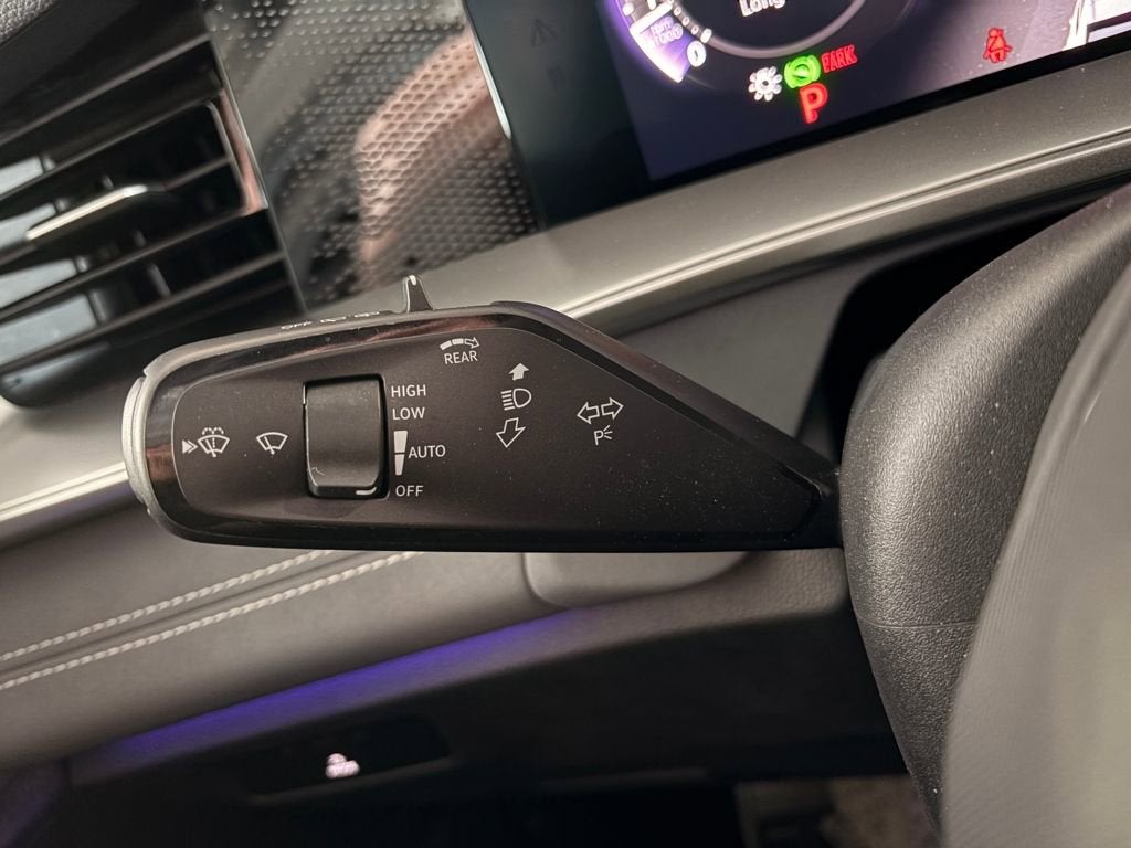 2025 Volkswagen Tiguan SE R-Line Black