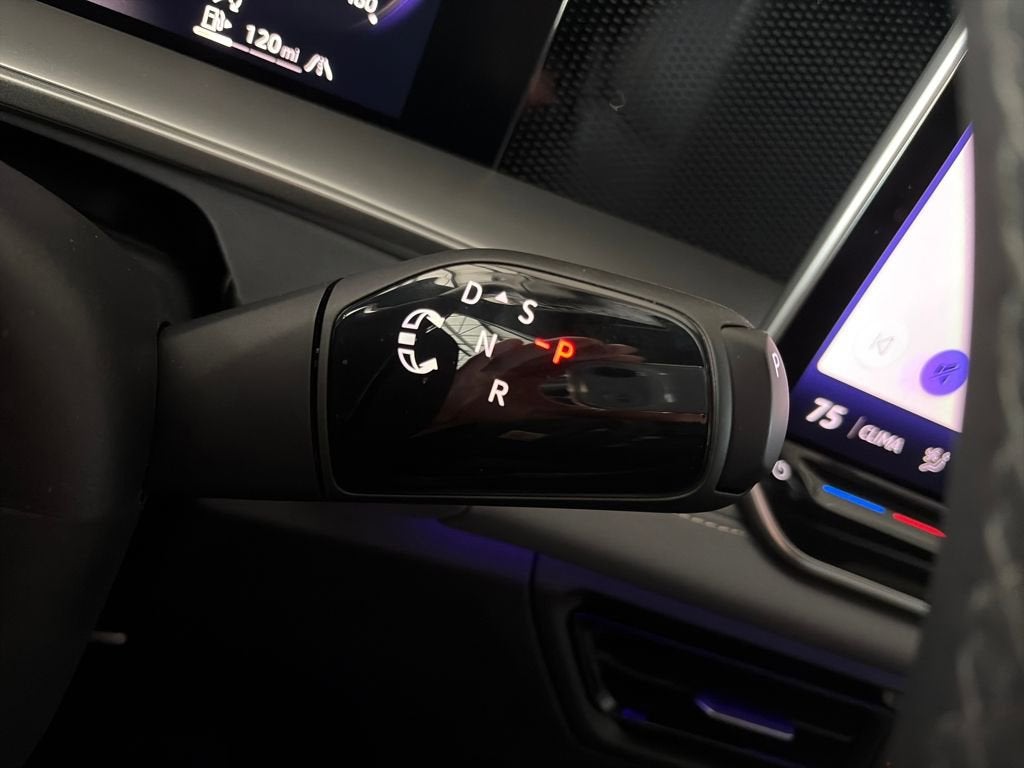 2025 Volkswagen Tiguan SE R-Line Black